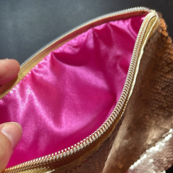 3/$30 Sequin storage or travel bag/organizer - Picture 4 of 4